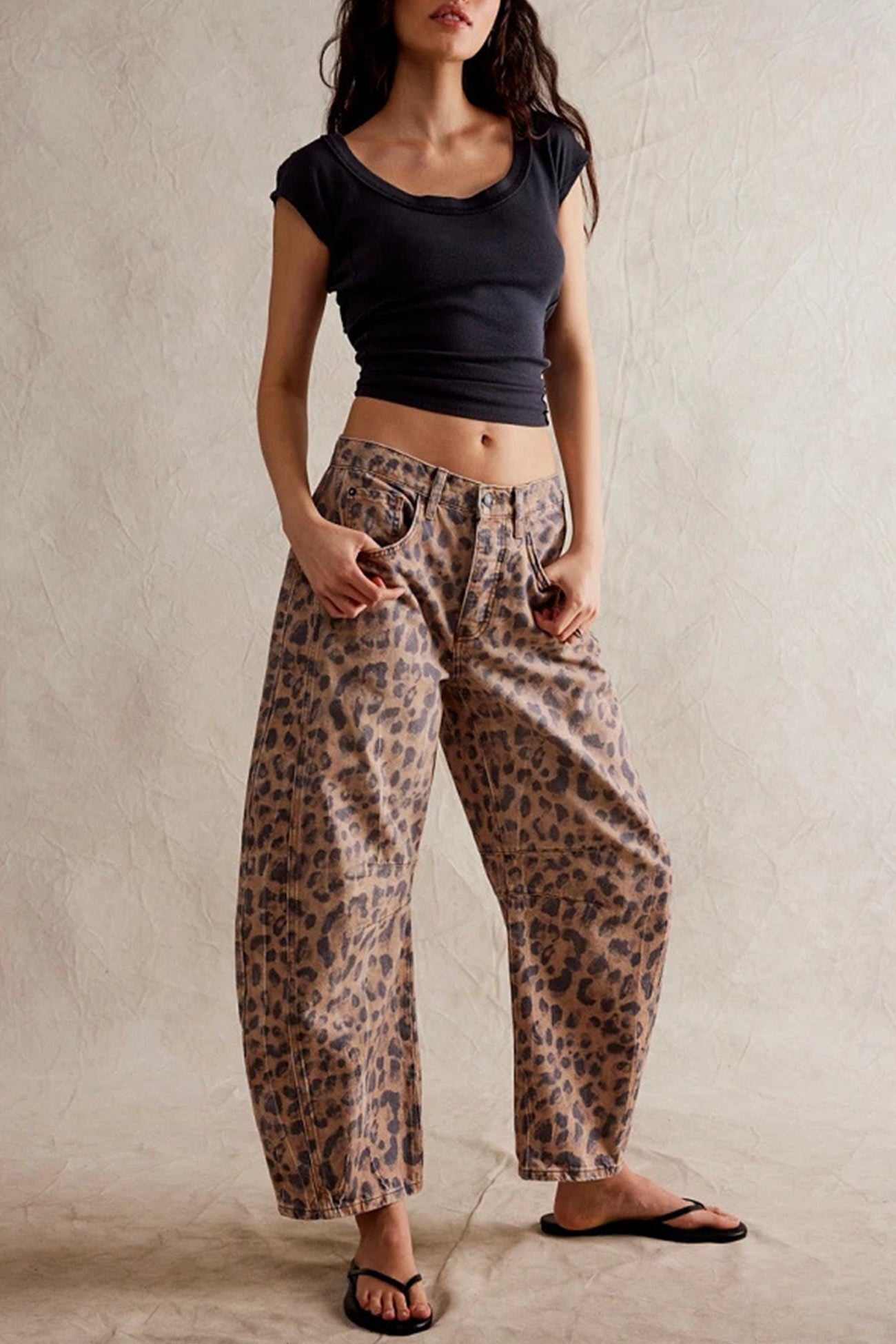 Women's mid-rise baggy balloon jeans
