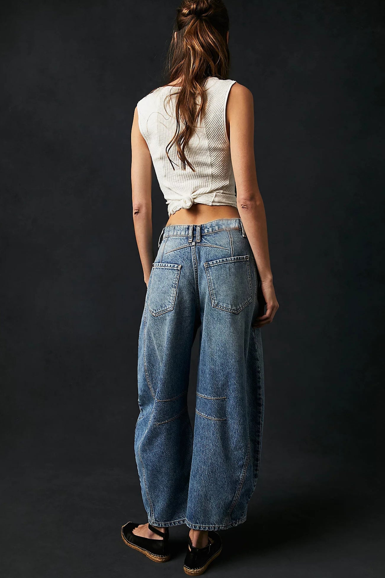 Women's mid-rise baggy balloon jeans