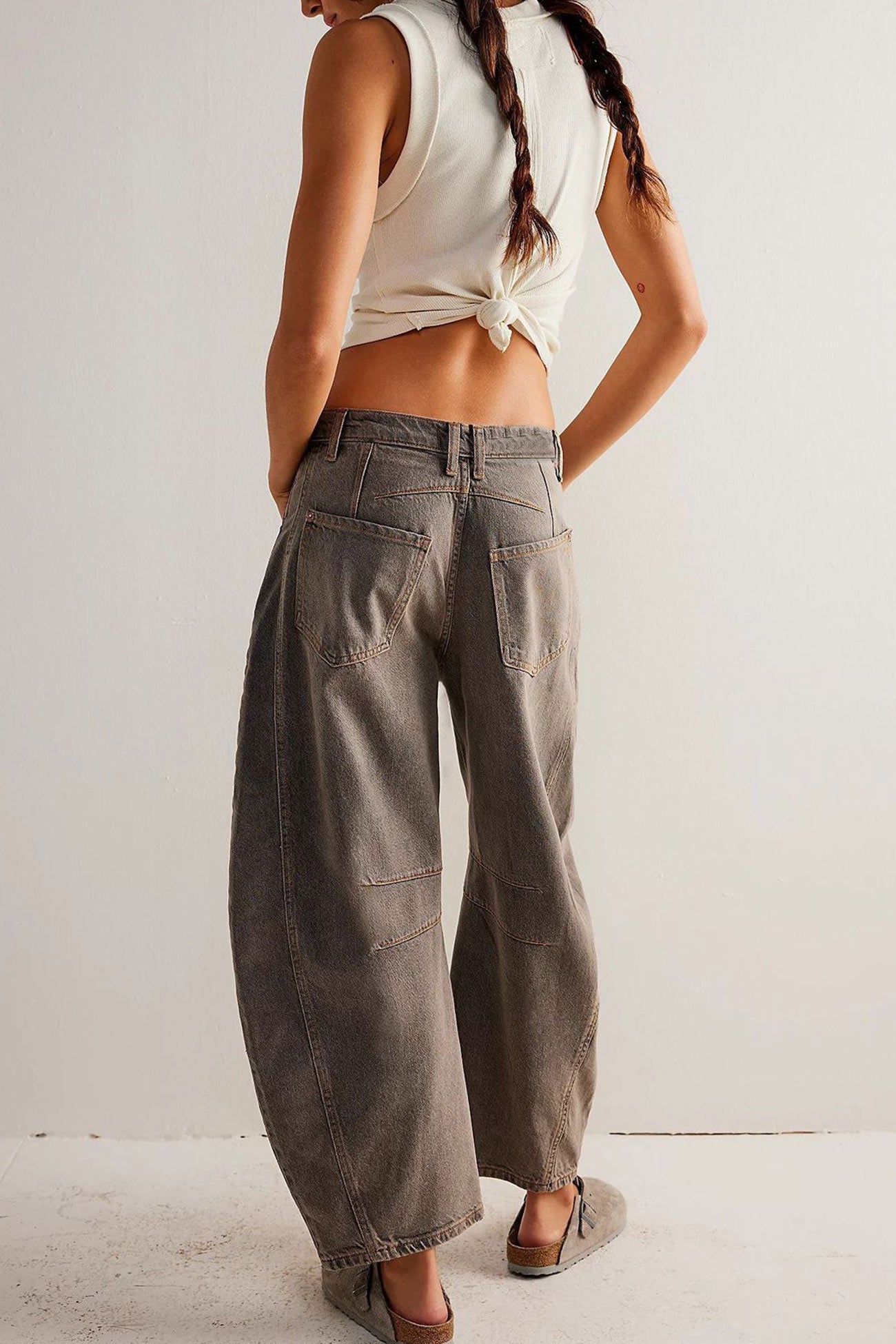 Women's mid-rise baggy balloon jeans