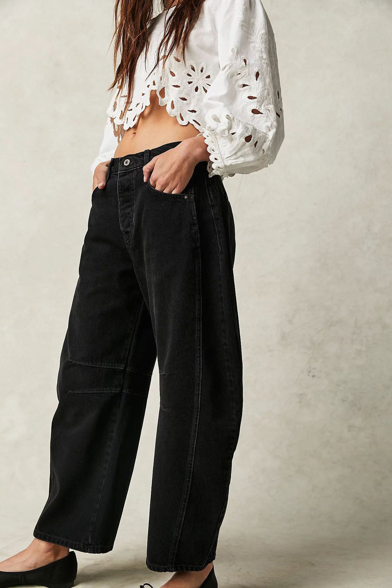 Women's mid-rise baggy balloon jeans