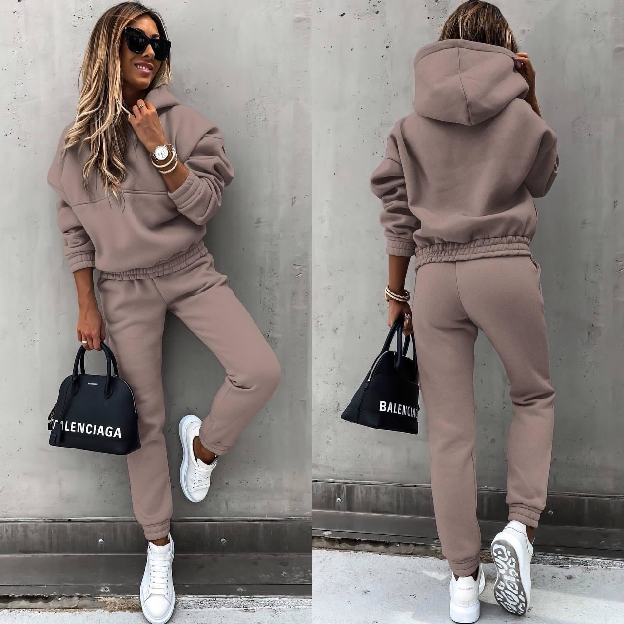 Women’s Tracksuit Set - Cotton Blend - Oversized Pullover - Tapered Jogger Pants