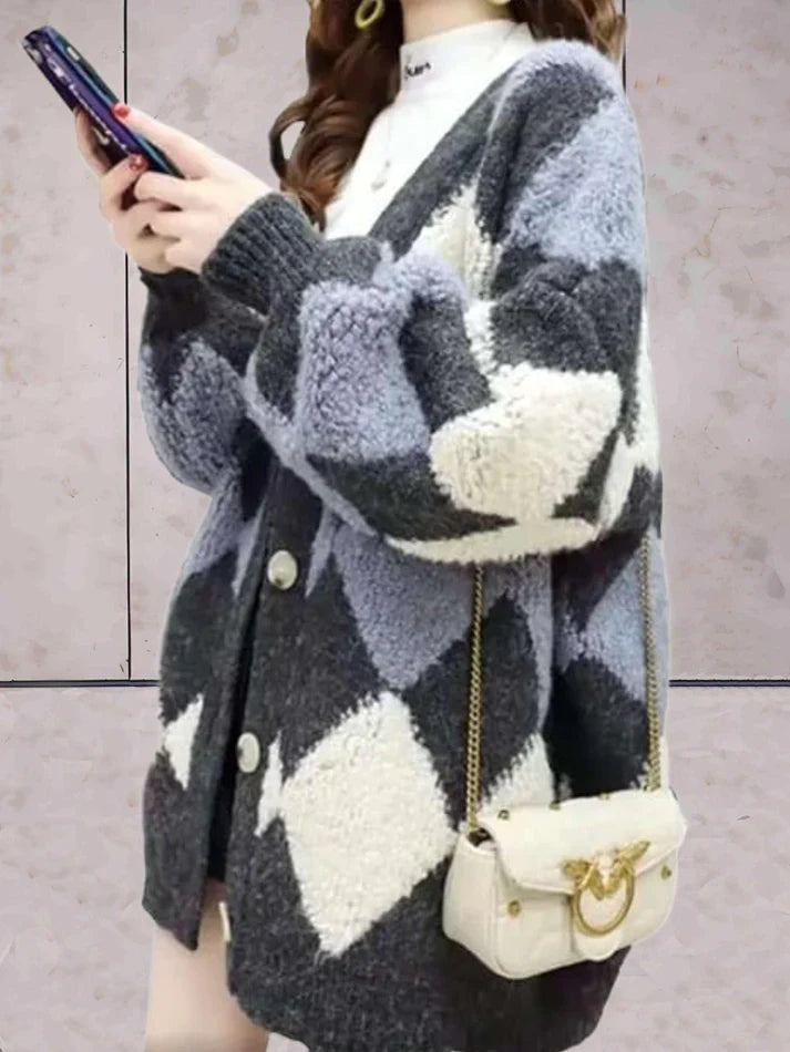 Women’s Oversized Cardigan - Argyle Knit - Button Front - Relaxed Fit - Long Sleeve