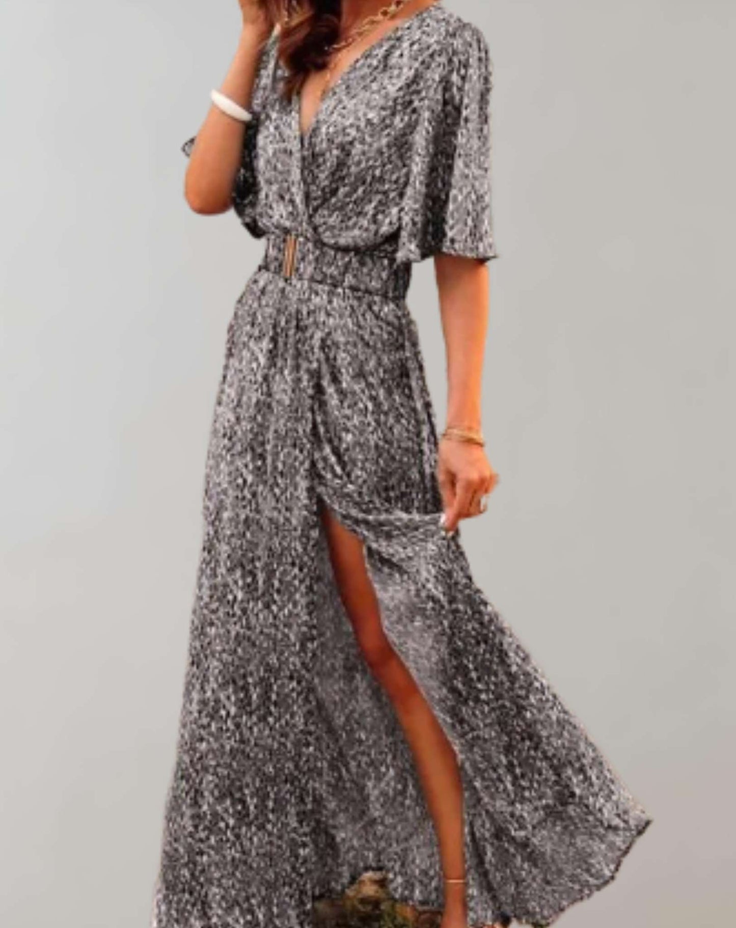 Women’s Maxi Dress – V-Neck – High Slit – Belted Waist – Lightweight Flowing Fit