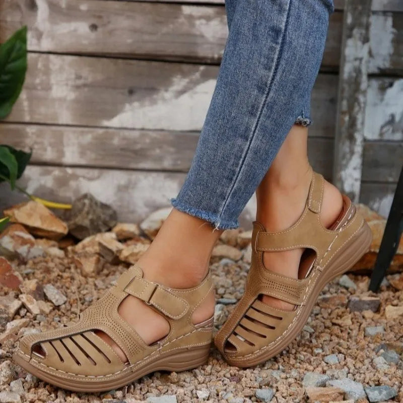 Women's Casual Sandals - Closed Toe - Adjustable Strap - Breathable Design
