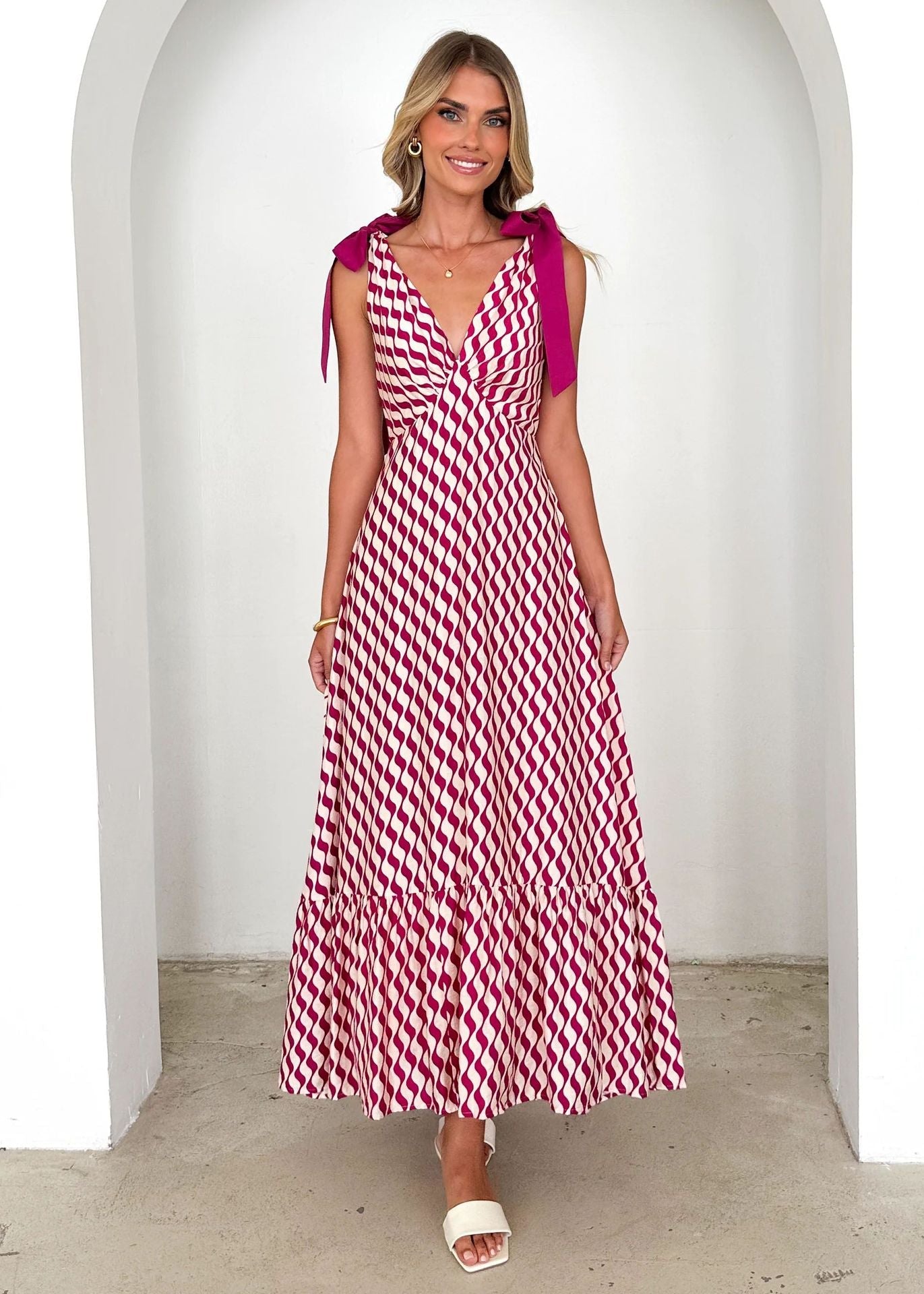 Women’s Maxi Dress – V-Neck – Tie Straps – Printed – Tiered Ruffle Skirt – Relaxed Fit