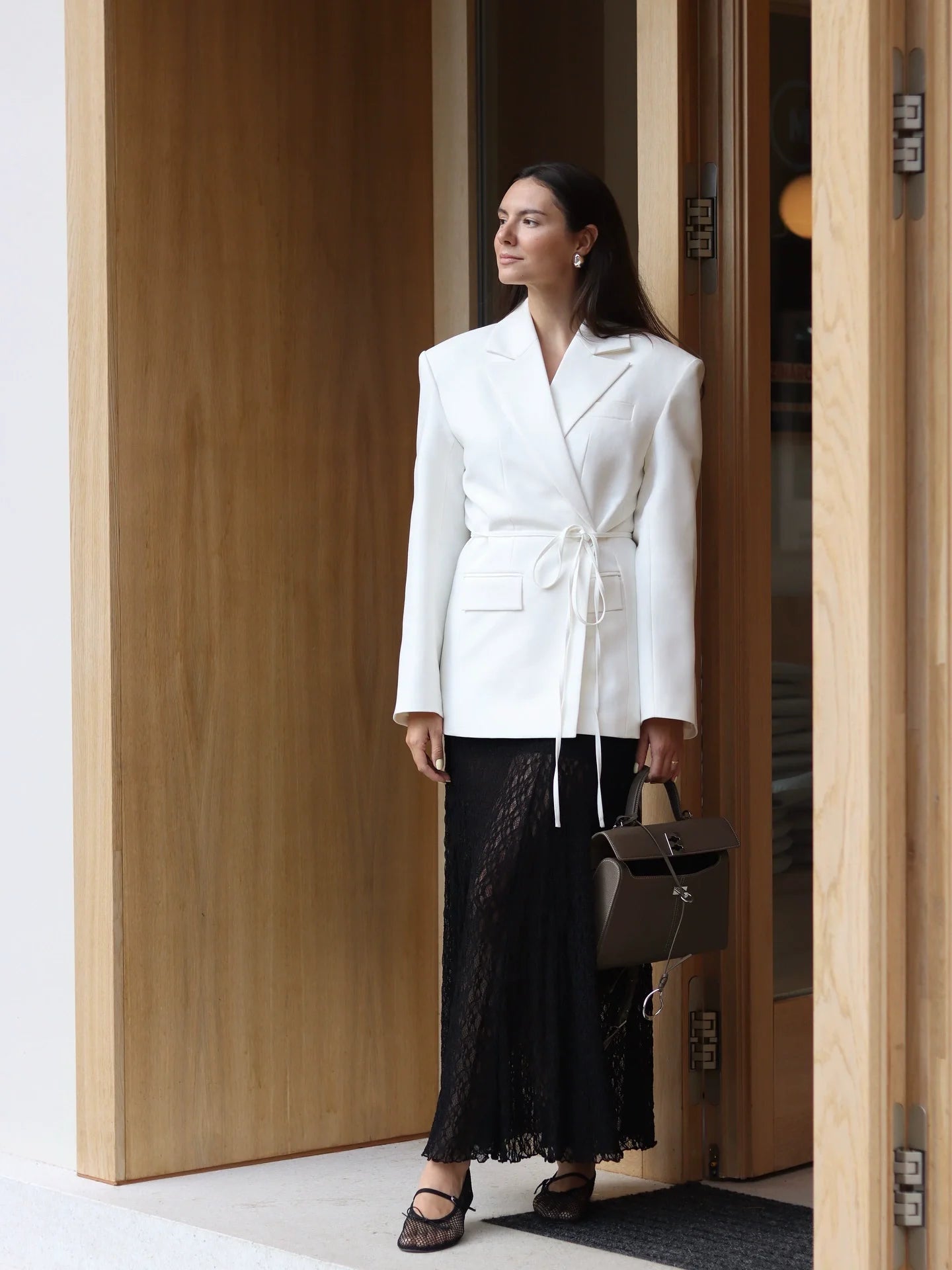Women’s Blazer – Tailored Relaxed Fit – Padded Shoulders – Belted Waist – Hip Length