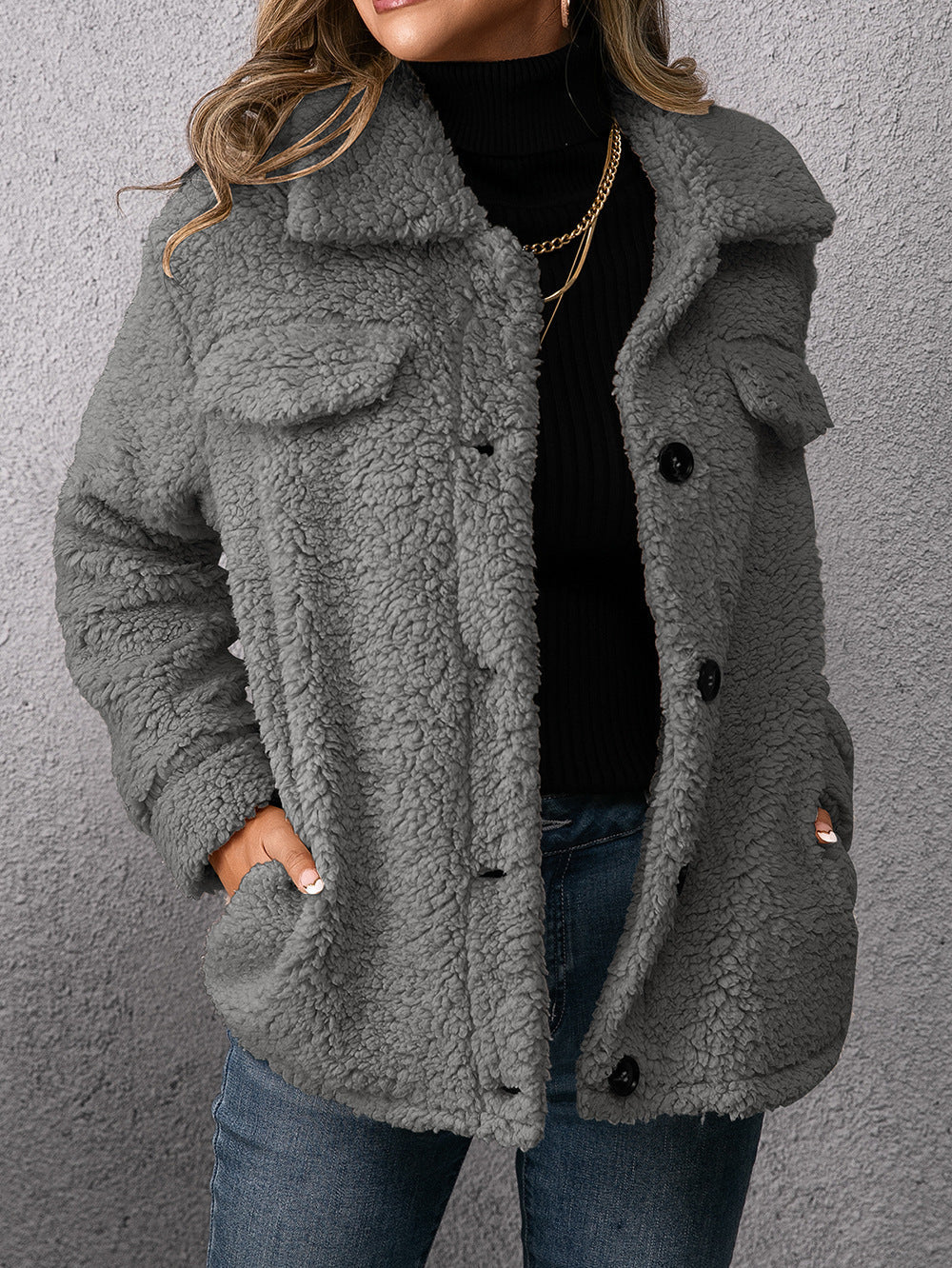 Women's comfortable jacket with pocket