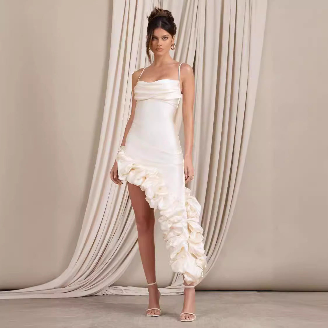 Women’s Evening Gown – Satin – Slim Fit – Spaghetti Straps – Draped Neckline – Ruched Hem