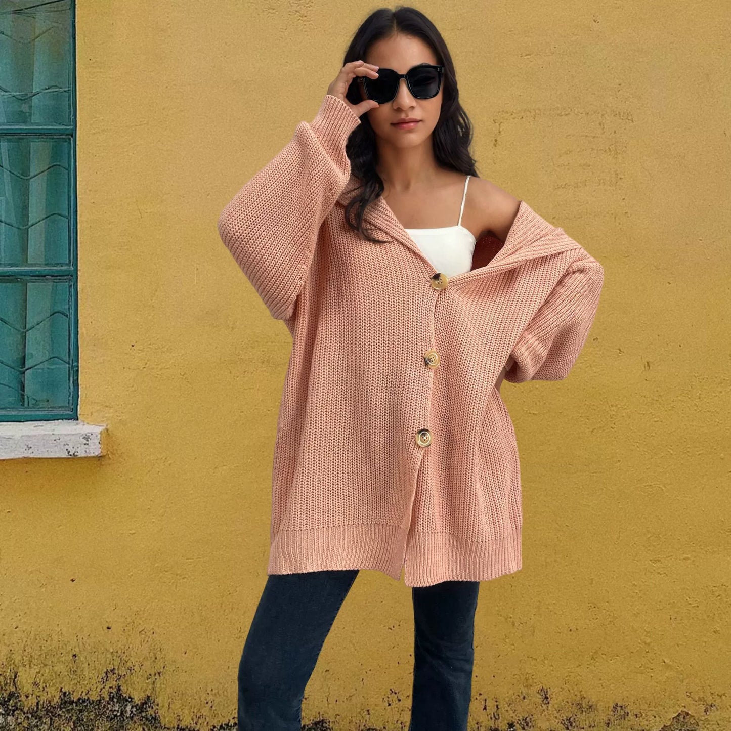 Women’s Oversized Cardigan – Knitted Fabric – Button Front – Thigh Length – Pockets