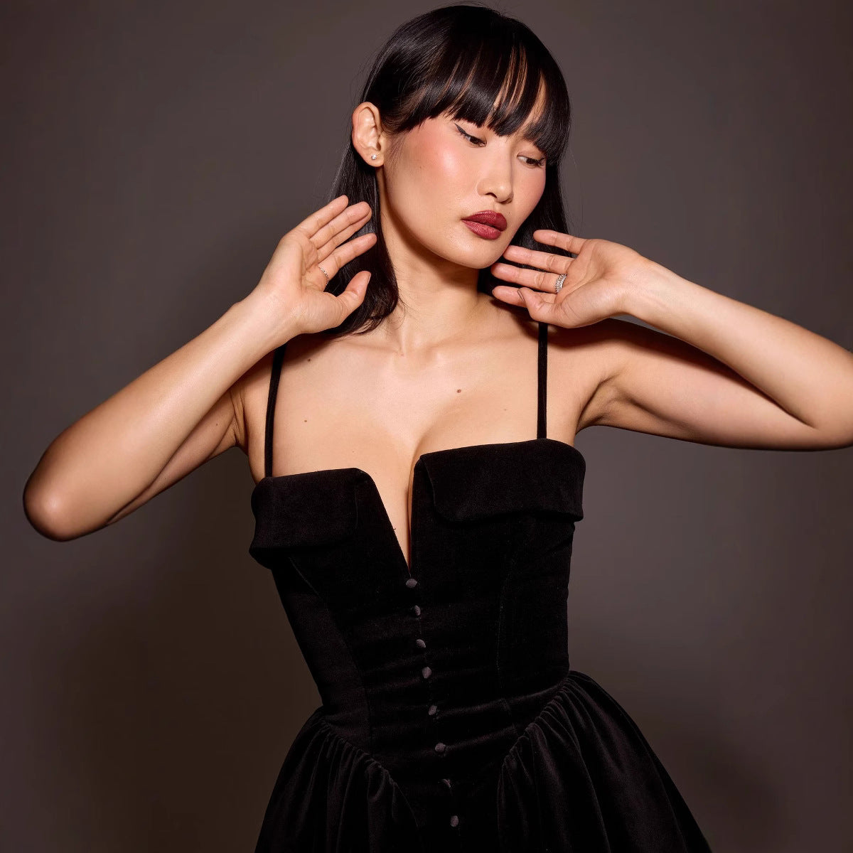 Women’s Mini Dress – Velvet – V-Neck A-Line – Decorative Buttons – Thin Straps