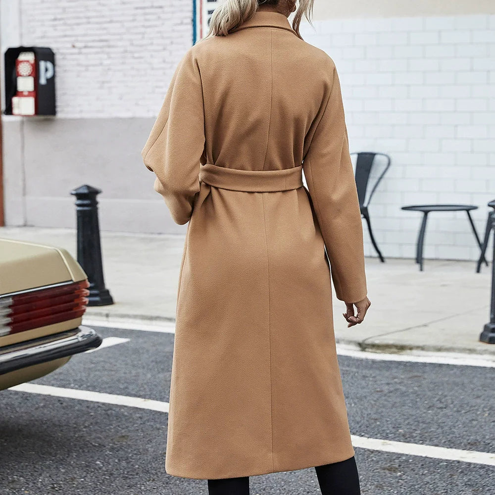 Women’s Wool Coat – Double-Breasted – Mid-Length – Relaxed Fit – Notched Lapel