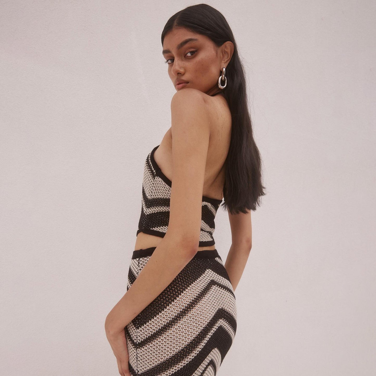Women’s Knitted Dress Set – Bodycon Fit – Halter Neck – Cut-Out – Geometric Stripe – Midi Length