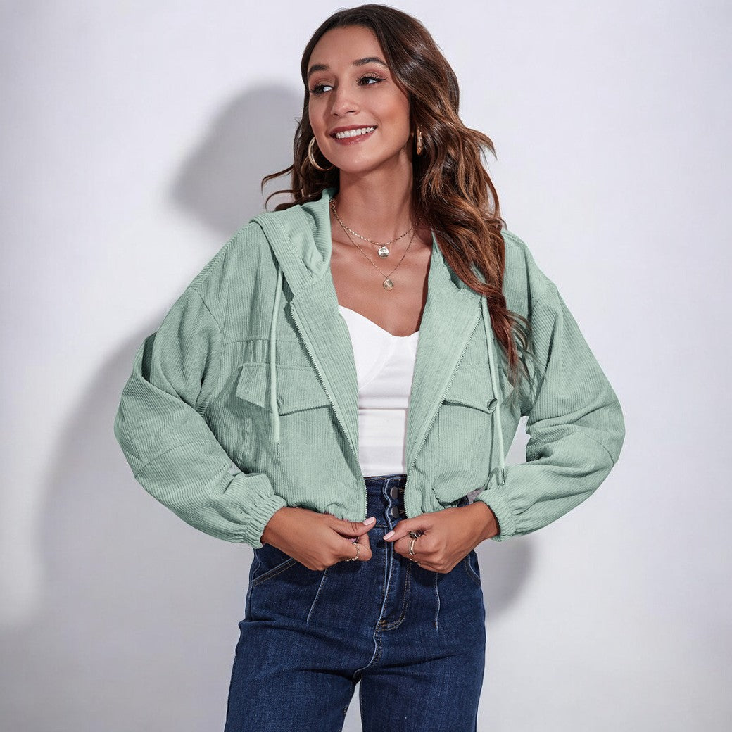 Modern short jacket for women with zip closure