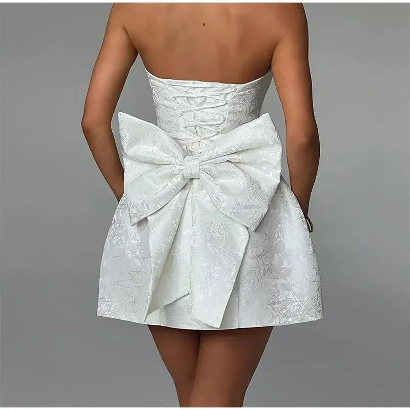 Women’s Mini Dress – Strapless Sweetheart Neck – Jacquard – Back Bow – Slim Fit