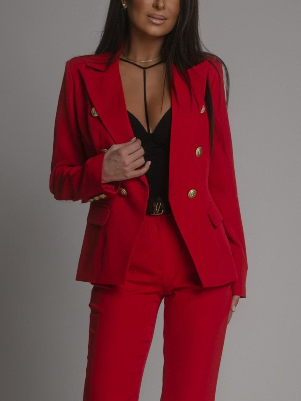 Women’s Tailored Suit Set – Double-Breasted Blazer – Slim Fit Trousers – Peak Lapel