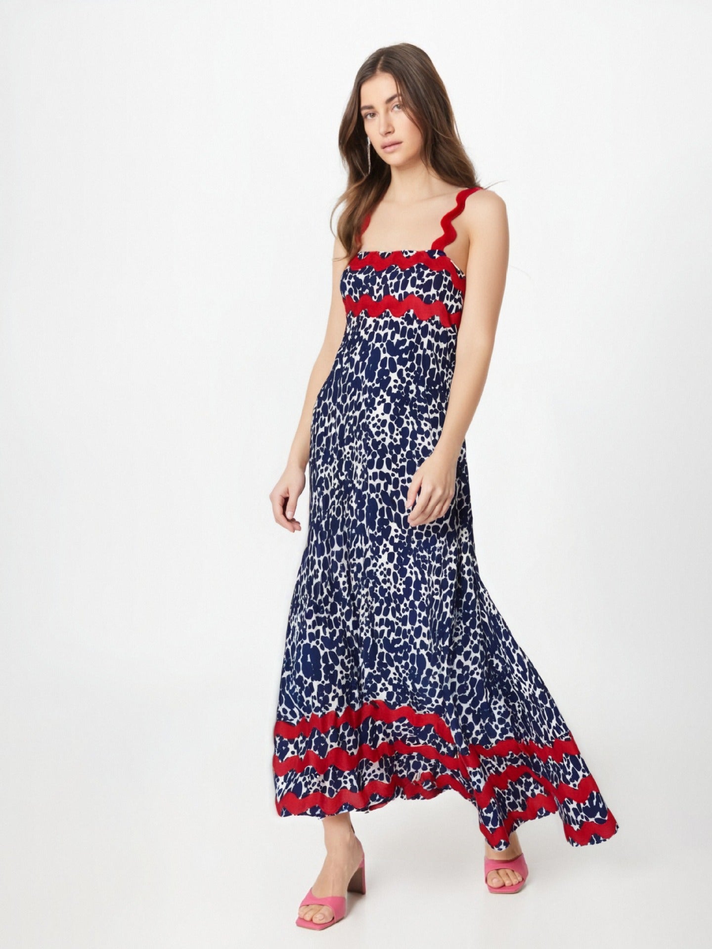 Women’s Long Dress – Floral Print – Flowing Fit – Satin-Like Fabric – Wavy Trim