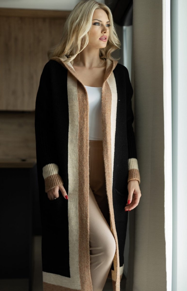 Women’s Knitted Coat – Oversized Fit – Broad Collar – Long Sleeve with Pockets – Wool Blend