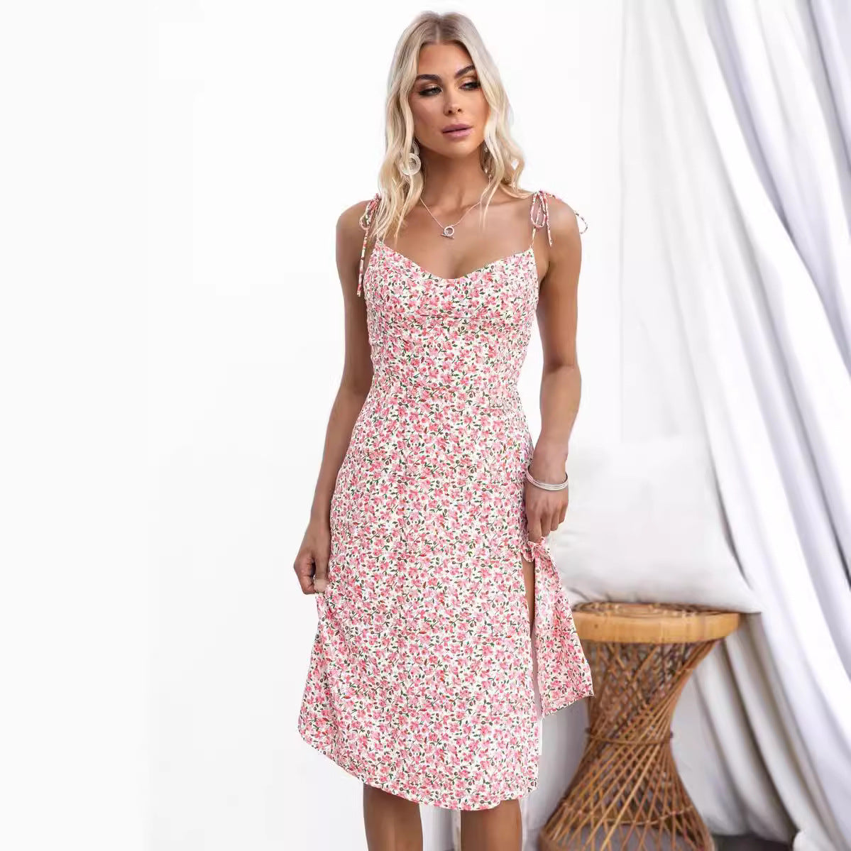 Women’s Midi Dress – Slim Fit – V-Neck – Spaghetti Straps – Floral Print – Side Slit
