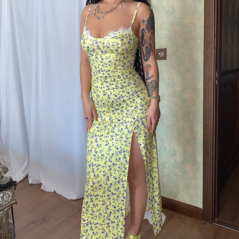 Women’s Midi Dress – Floral Print – Sweetheart Neckline – Spaghetti Straps – Side Slit