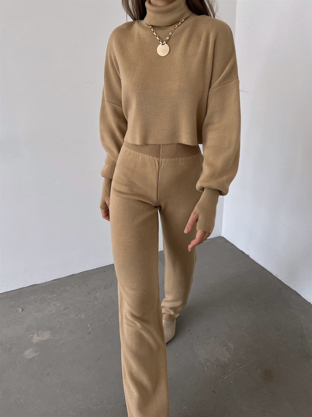 Women's high collar loose long-sleeved tops and pants set