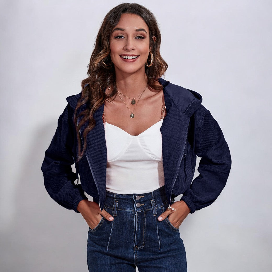 Modern short jacket for women with zip closure