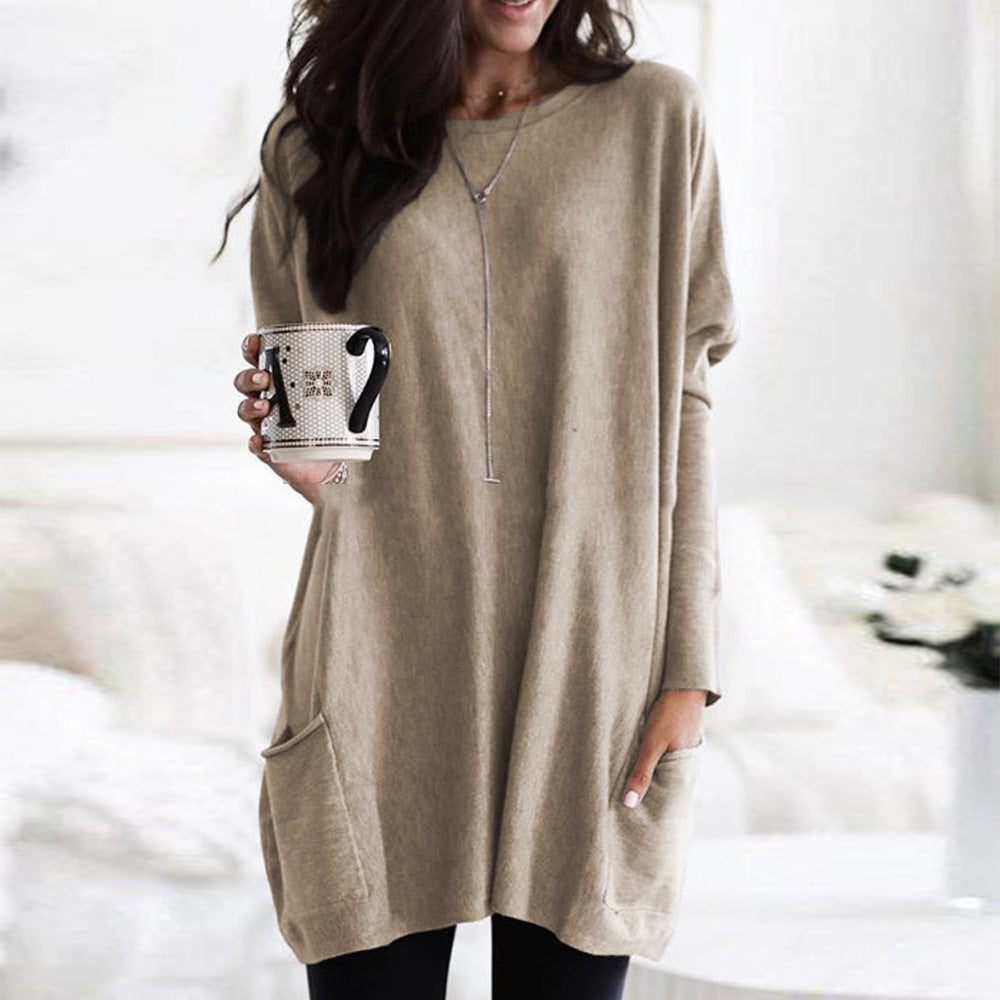 Women's long plain sweater with pockets and long sleeves