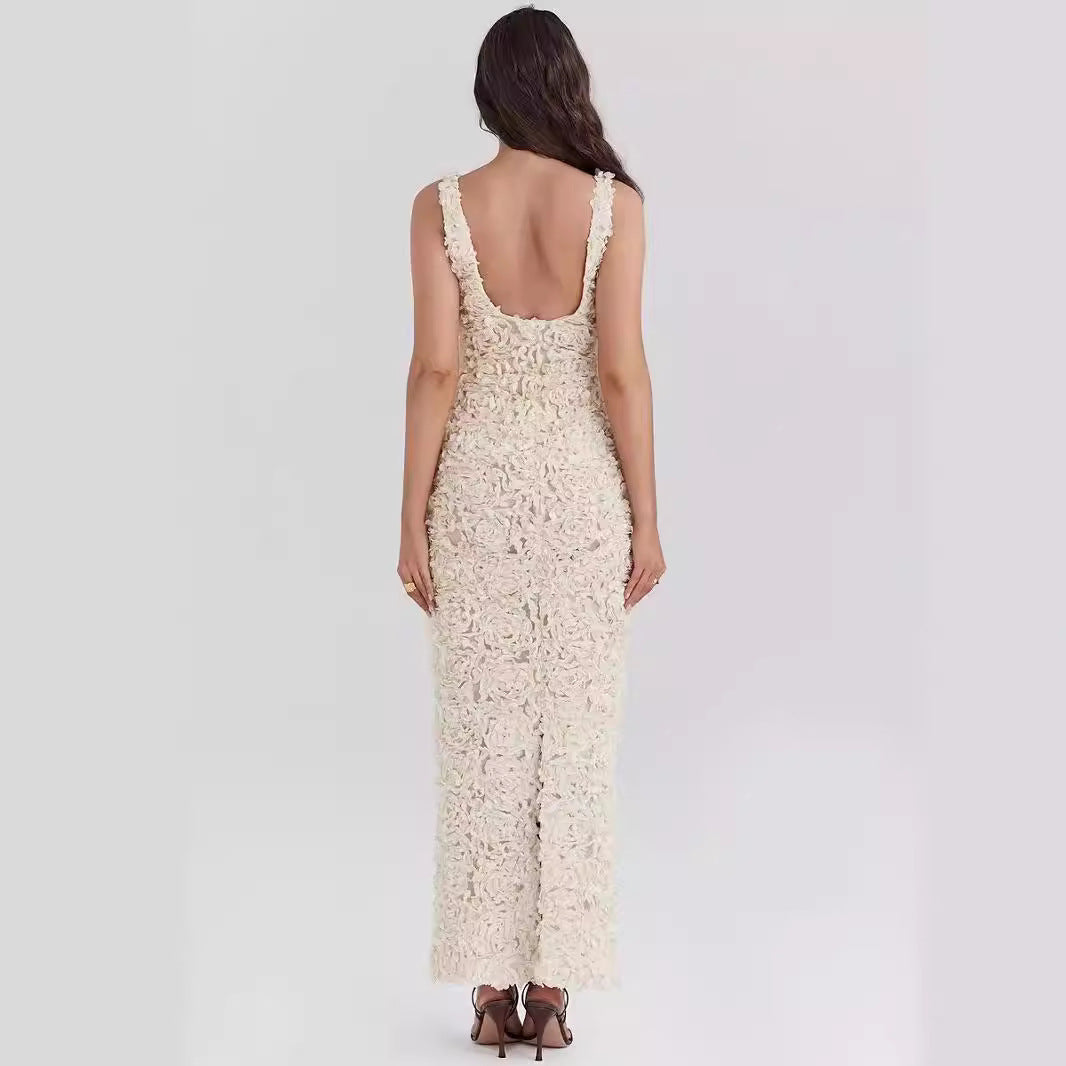 Women’s Evening Dress – Slim Fit – 3D Floral Texture – Plunging Neckline – Sleeveless