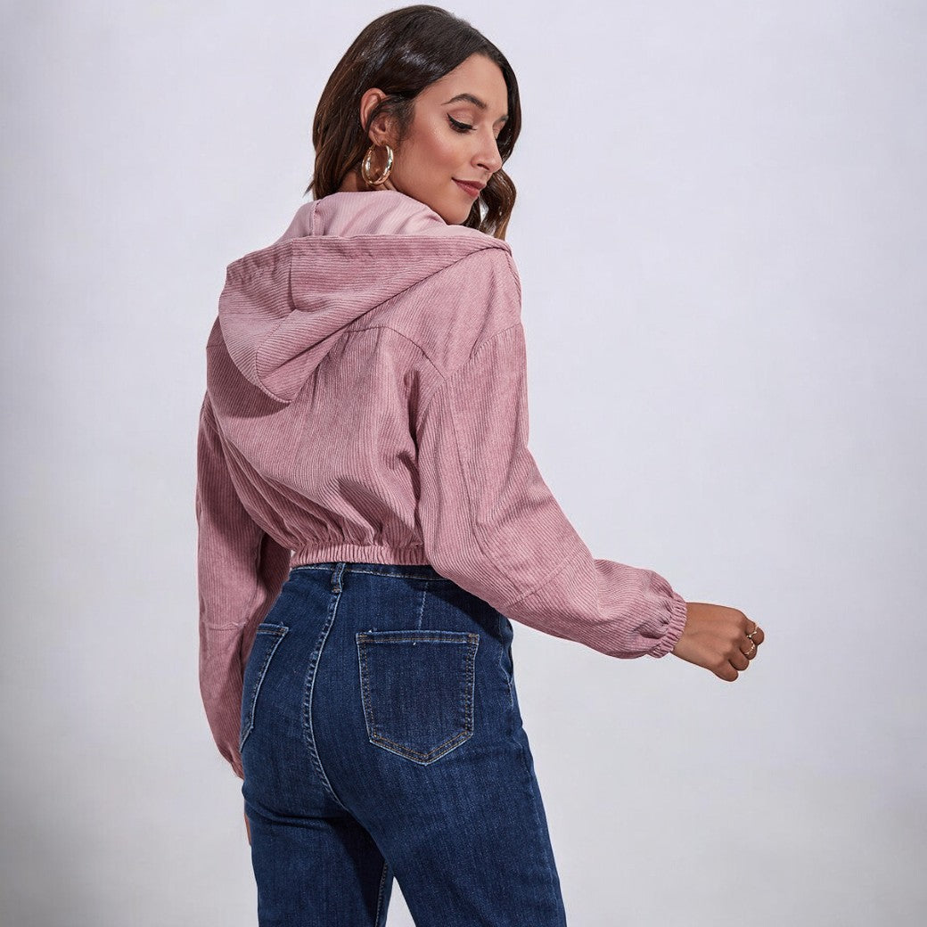 Modern short jacket for women with zip closure