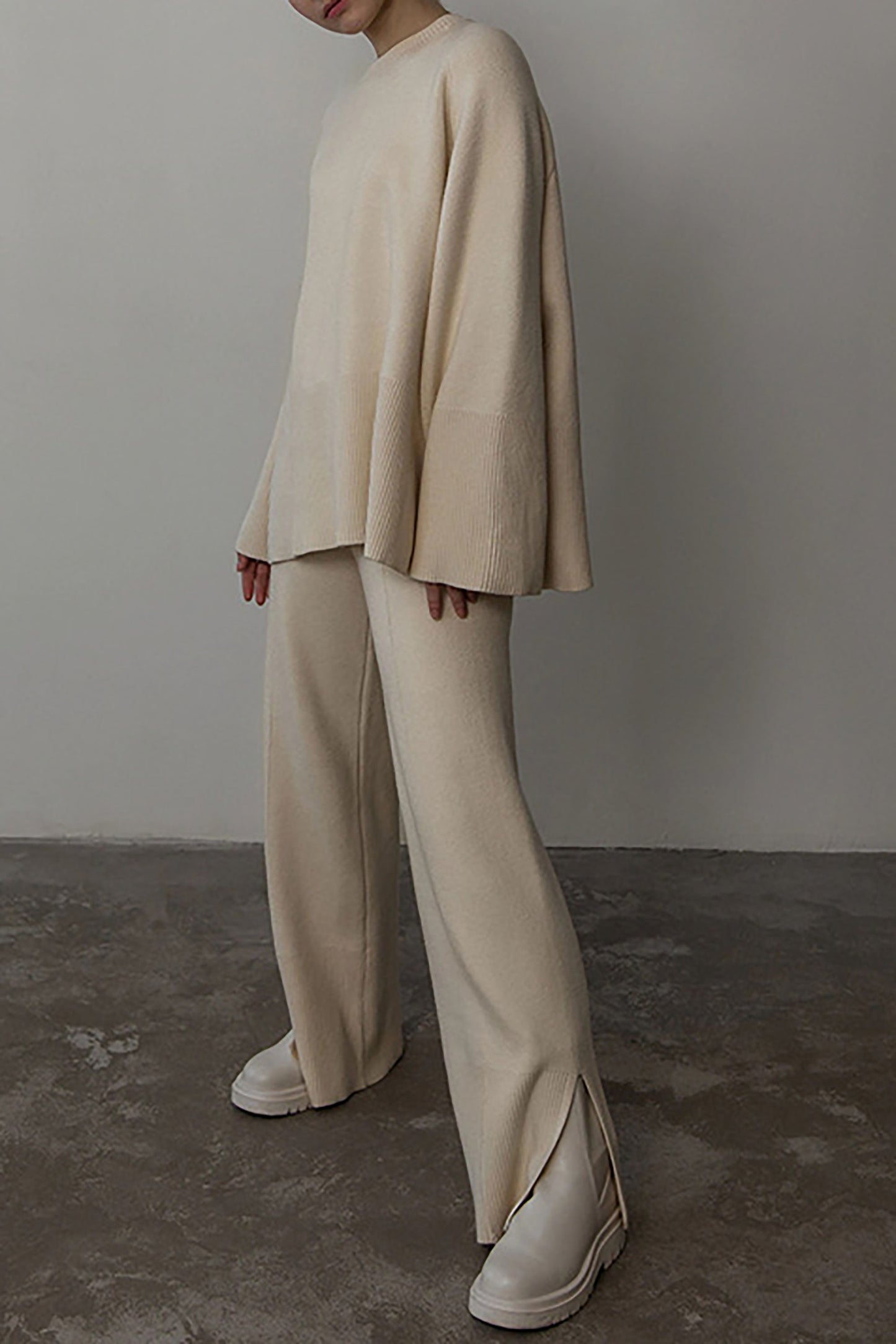 Greet - loose knitted sweater and split hem pants set