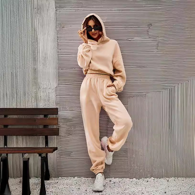 Women’s Hoodie and Pants Set – Relaxed Fit – Cotton – Cropped Top – Ribbed Cuffs