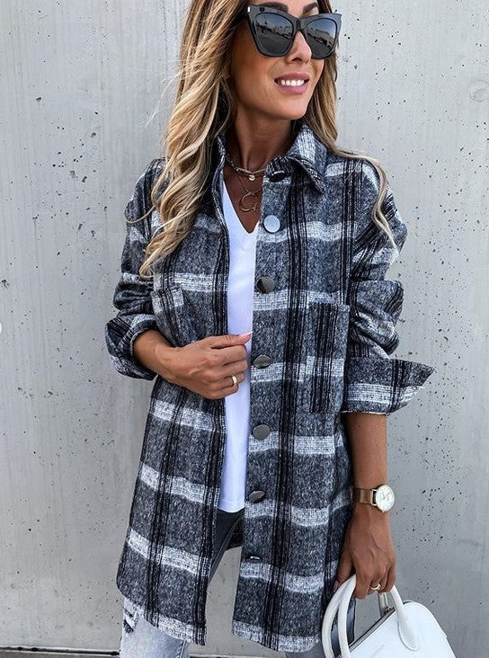 Women’s Jacket – Oversized Fit – Wool-Like Texture – Plaid – Button Front – Mid-Length