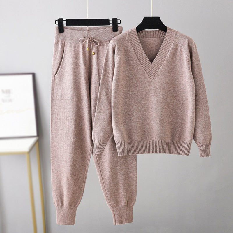 Women’s Loungewear Set – V-Neck Sweater – Drawstring Joggers – Ribbed Trim – Relaxed Fit