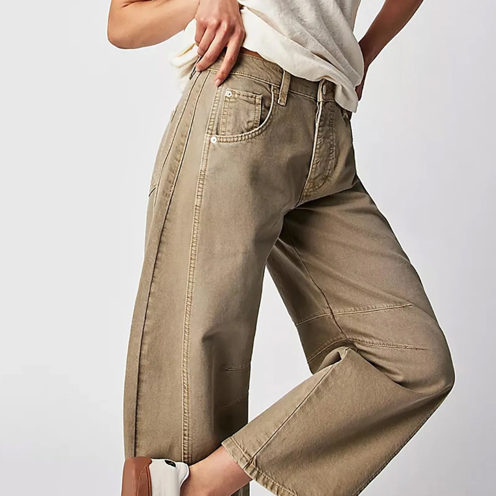 Relaxed Fit High-Waisted Wide-Leg Jeans