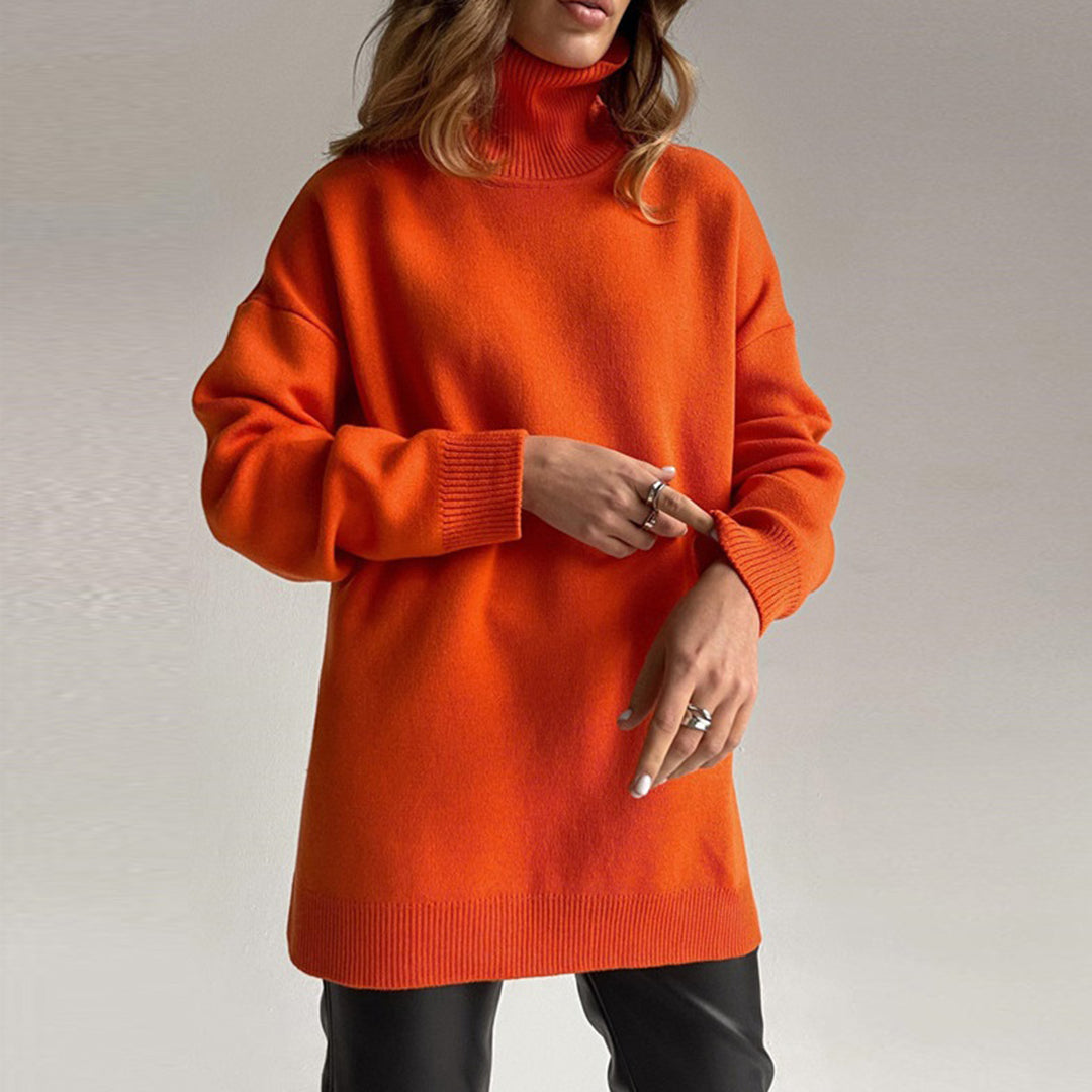Fashionable turtleneck jumper with side slits for women