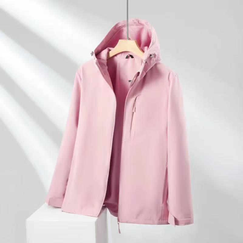 Lightweight hooded jacket with zipper pockets for women