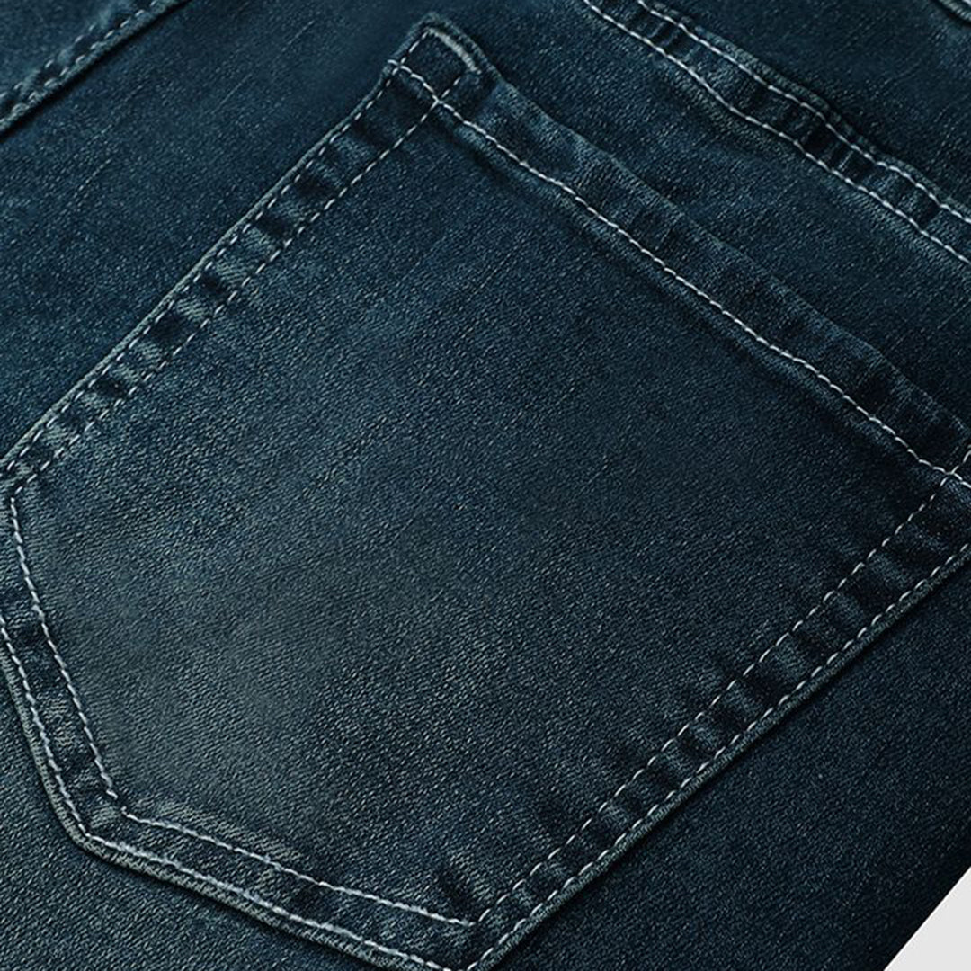 Women's Jeans - Tapered Fit - Button-Fly Closure - Five-Pocket Casual Denim