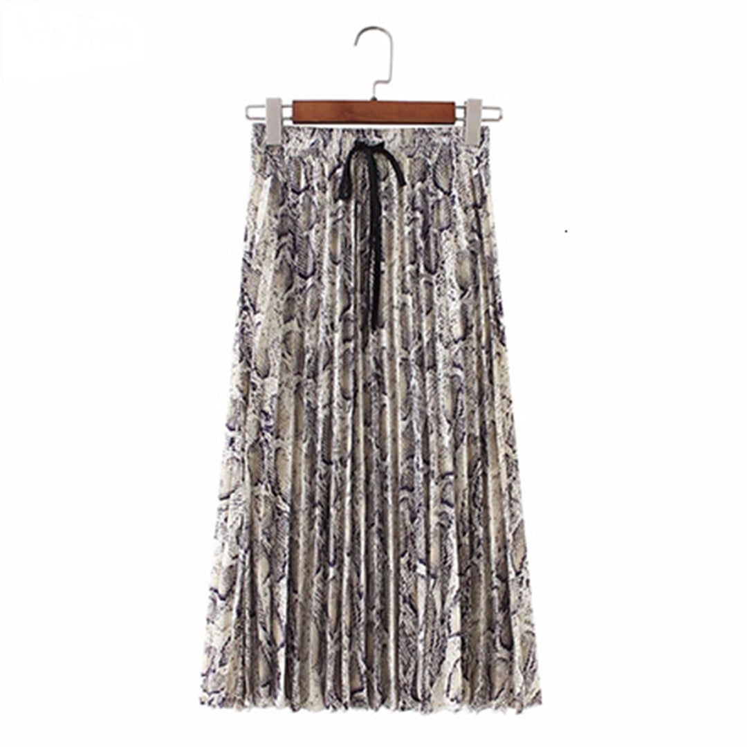 Retro printed a-line skirt with high waist and pleated design for women