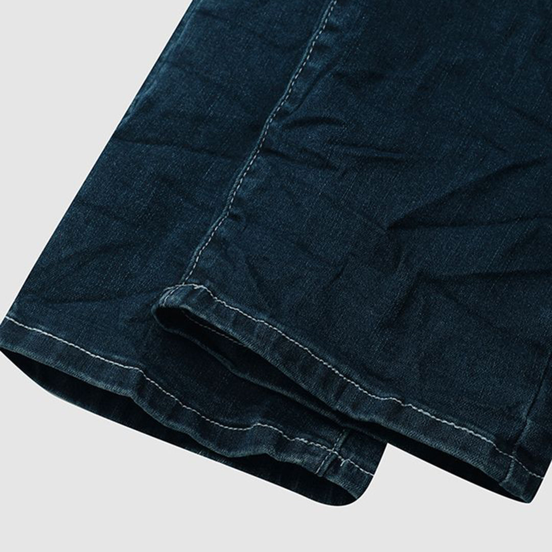 Women's Jeans - Tapered Fit - Button-Fly Closure - Five-Pocket Casual Denim
