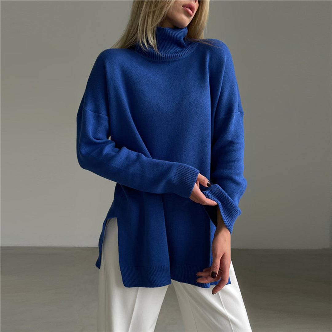 Fashionable turtleneck jumper with side slits for women
