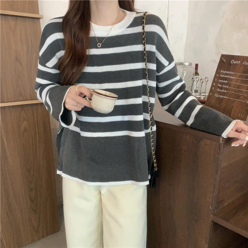 Women's striped oversized knitted sweater