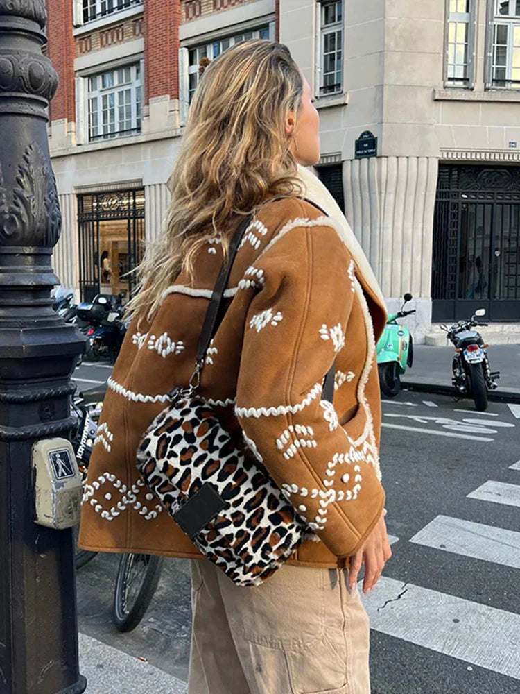 Women's warm jacket with lapels
