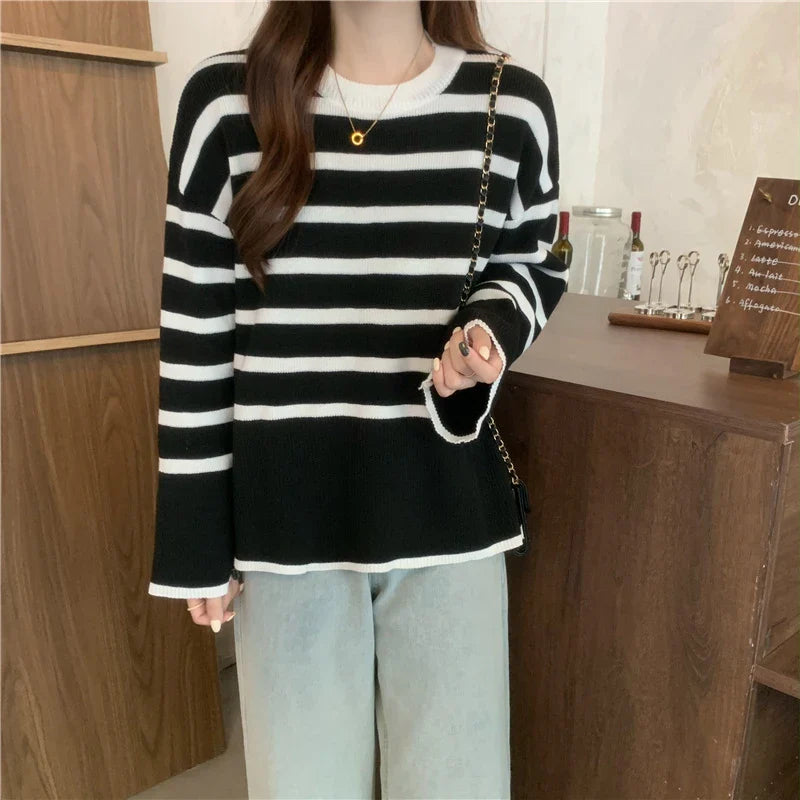 Women's striped oversized knitted sweater