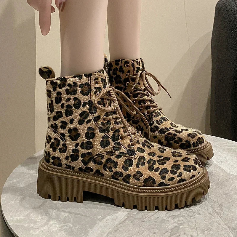 Women's thick-soled leopard print short boots