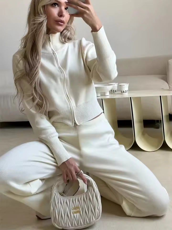 Women’s Two-Piece Pants Set – Knit – Relaxed Fit – Zip-Up Top – High Waisted Wide Leg
