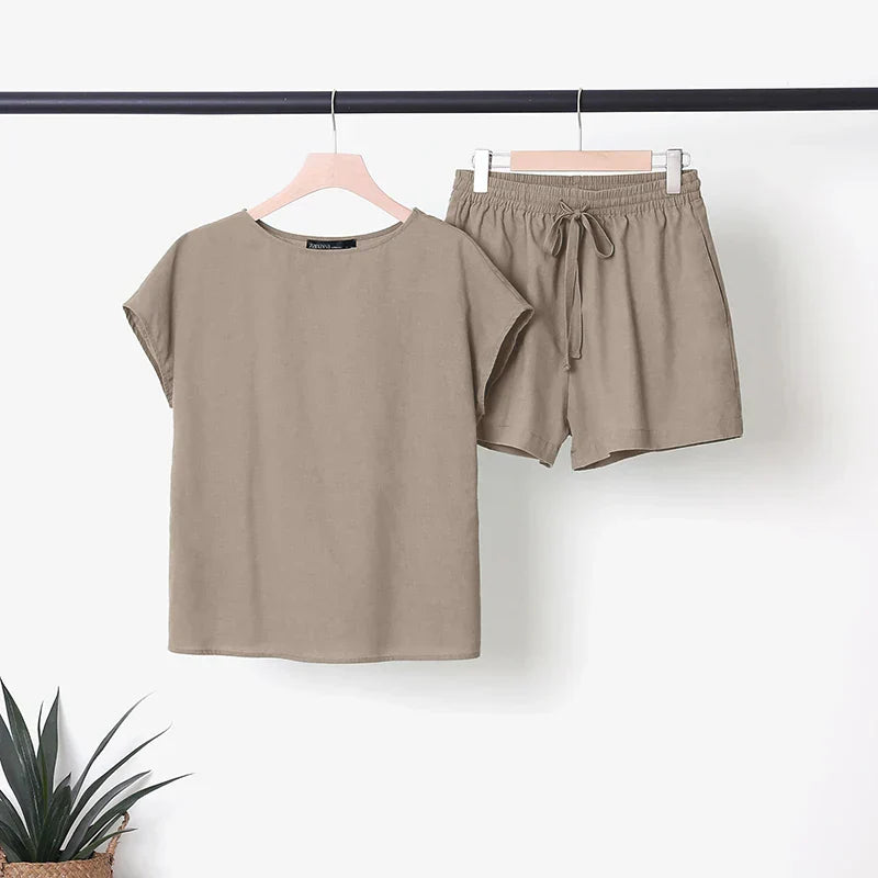 Women’s Linen Two-Piece Set - Relaxed Fit Top and Adjustable Waist Shorts