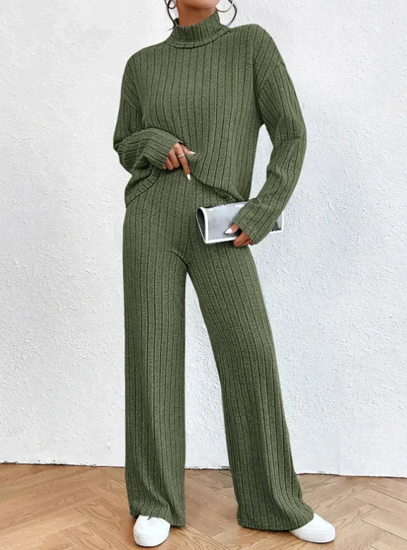 Women's 2-piece knit set with turtleneck sweater and pants