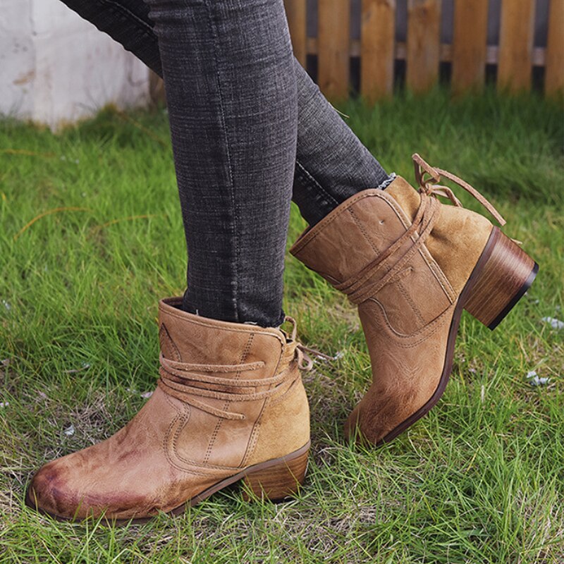 Women's vintage lace-up boots with chunky high heel