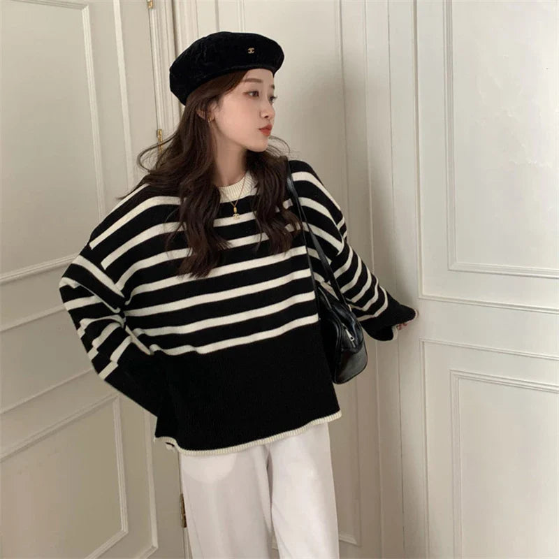 Women's striped oversized knitted sweater