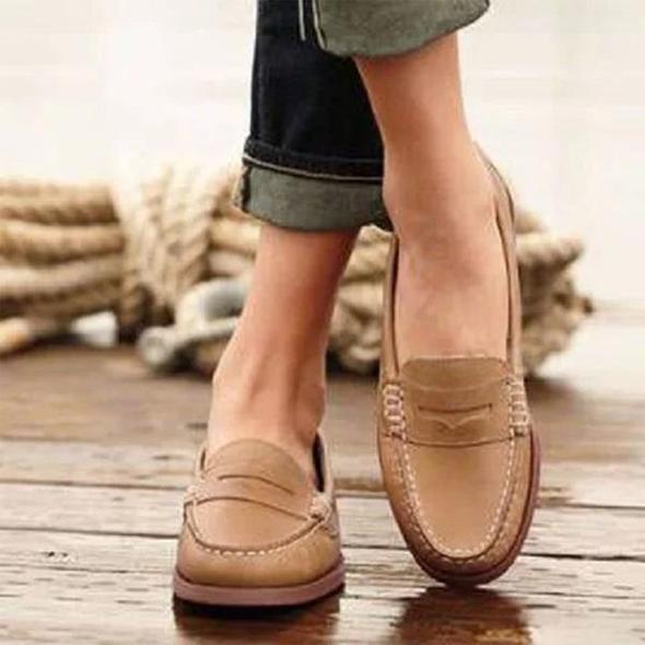 Women’s Leather Penny Loafers – Classic Slip-On – Moccasin-Style – Low Heel Elegant Wear