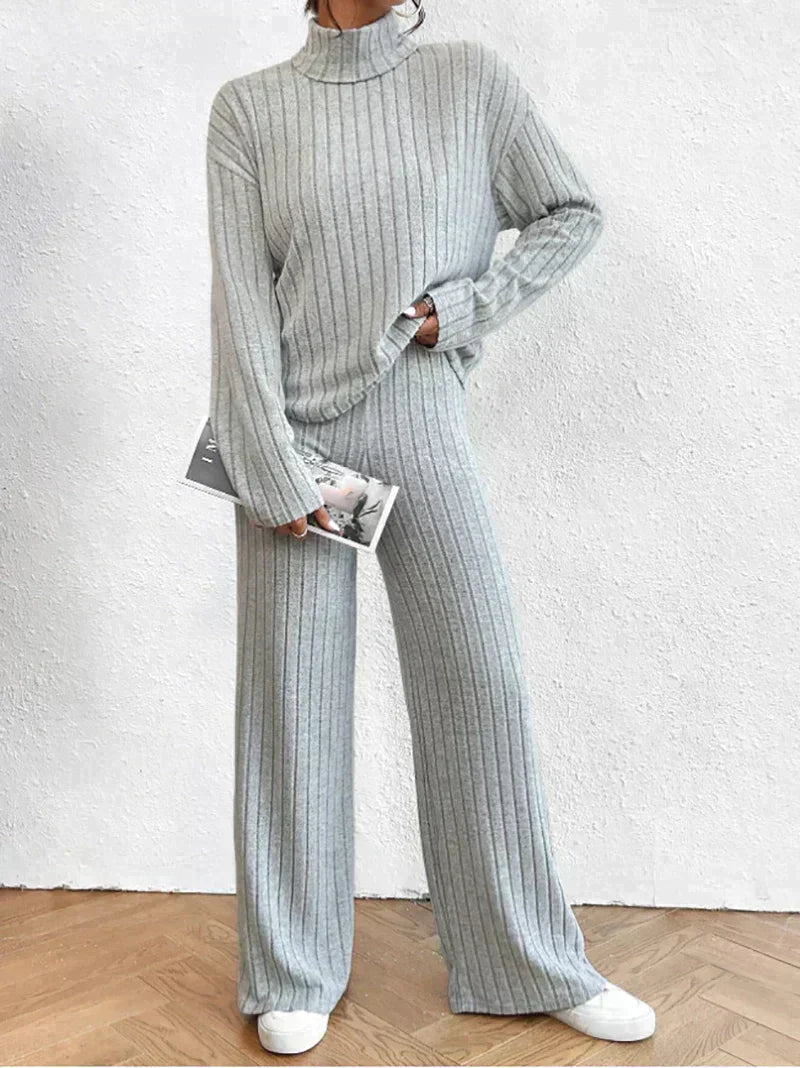 Women's 2-piece knit set with turtleneck sweater and pants